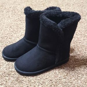 Girls boots